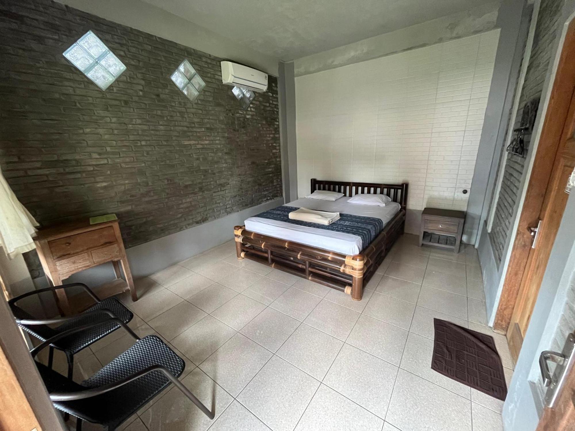 Saka Homestay Boutique & Cafe Magelang Buitenkant foto